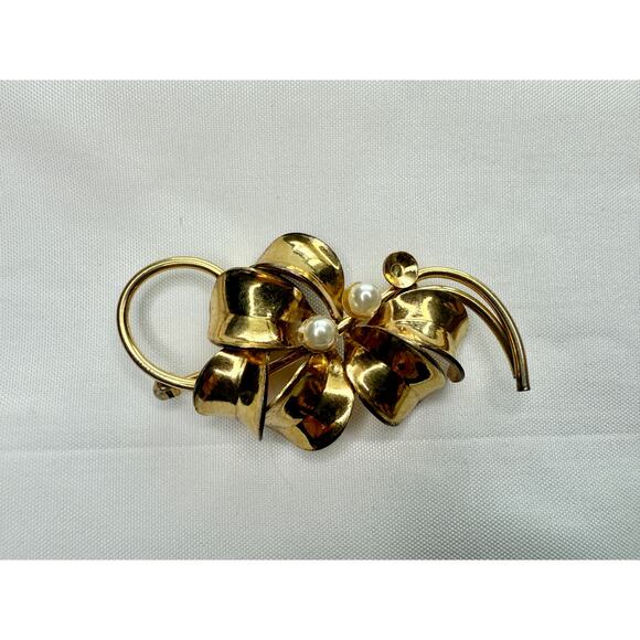 Vintage 1940s Forstner 12K Gold Filled Retro Floral Bow Brooch with Pearls - Picture 1 of 8